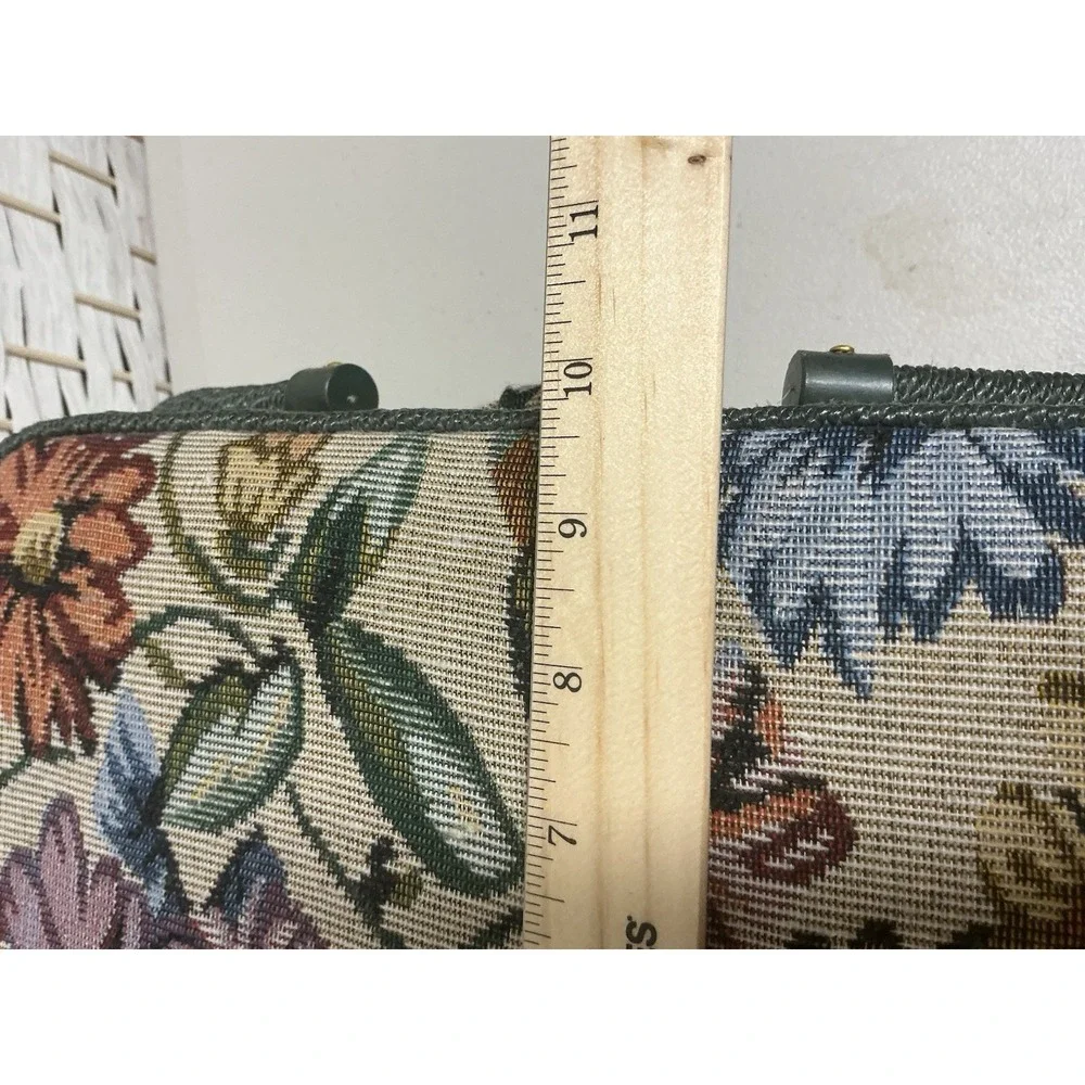 Vintage 1970s AZAR Floral Tapestry Sewing Basket Green Handles Full‎ Threads